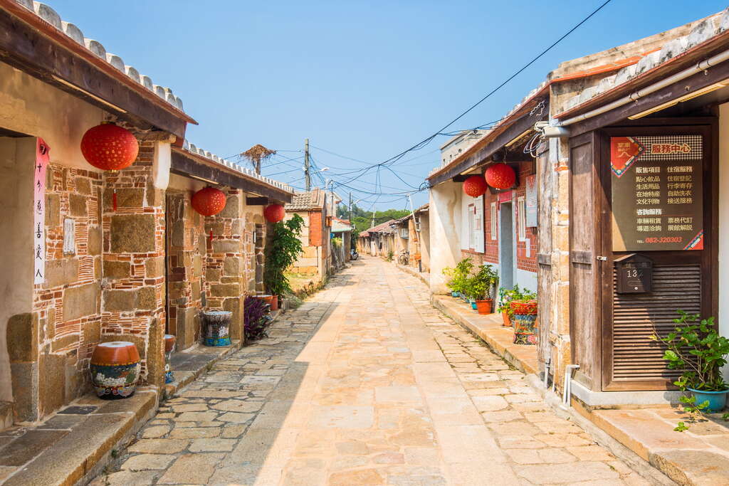 金門古厝聚落——紅磚燕尾建築群